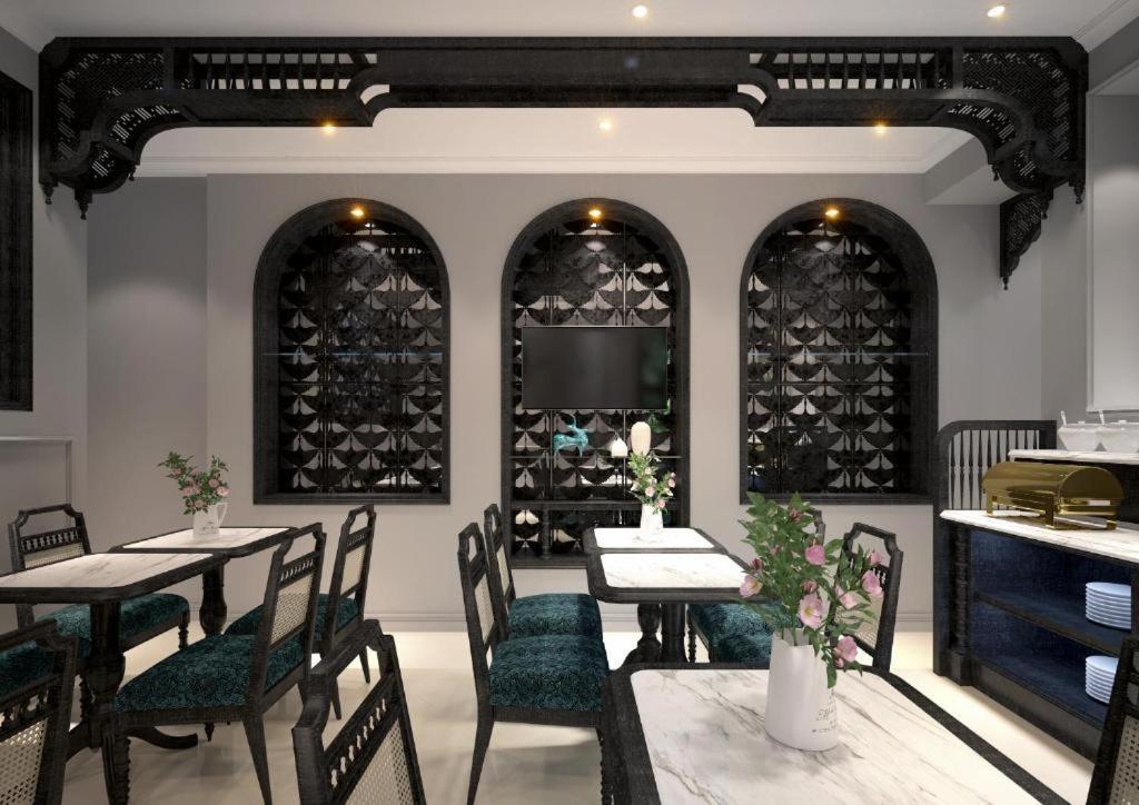 Hanoi Graceful Hotel And Travel Esterno foto